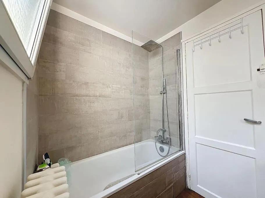 Appartement Balcony With View Of Montmartre Paris