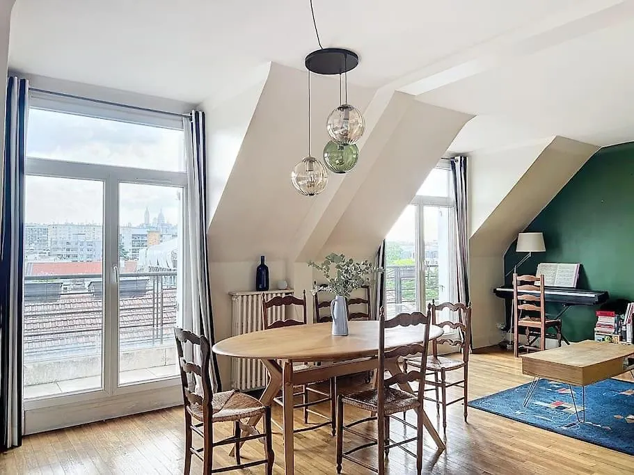 Balcony With View Of Montmartre Appartement Paris
